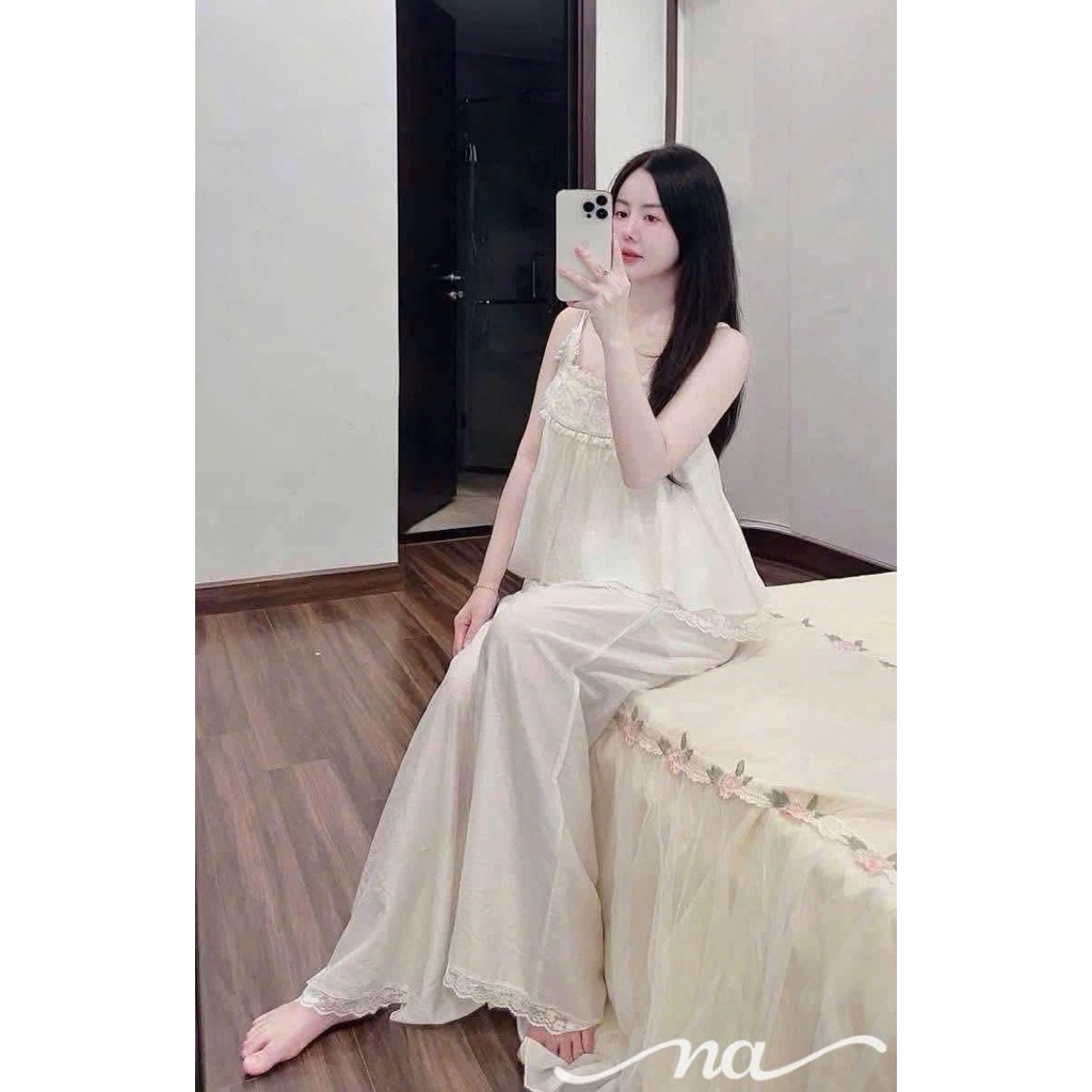Set ngủ áo 2 dây vòm thêu viền ren