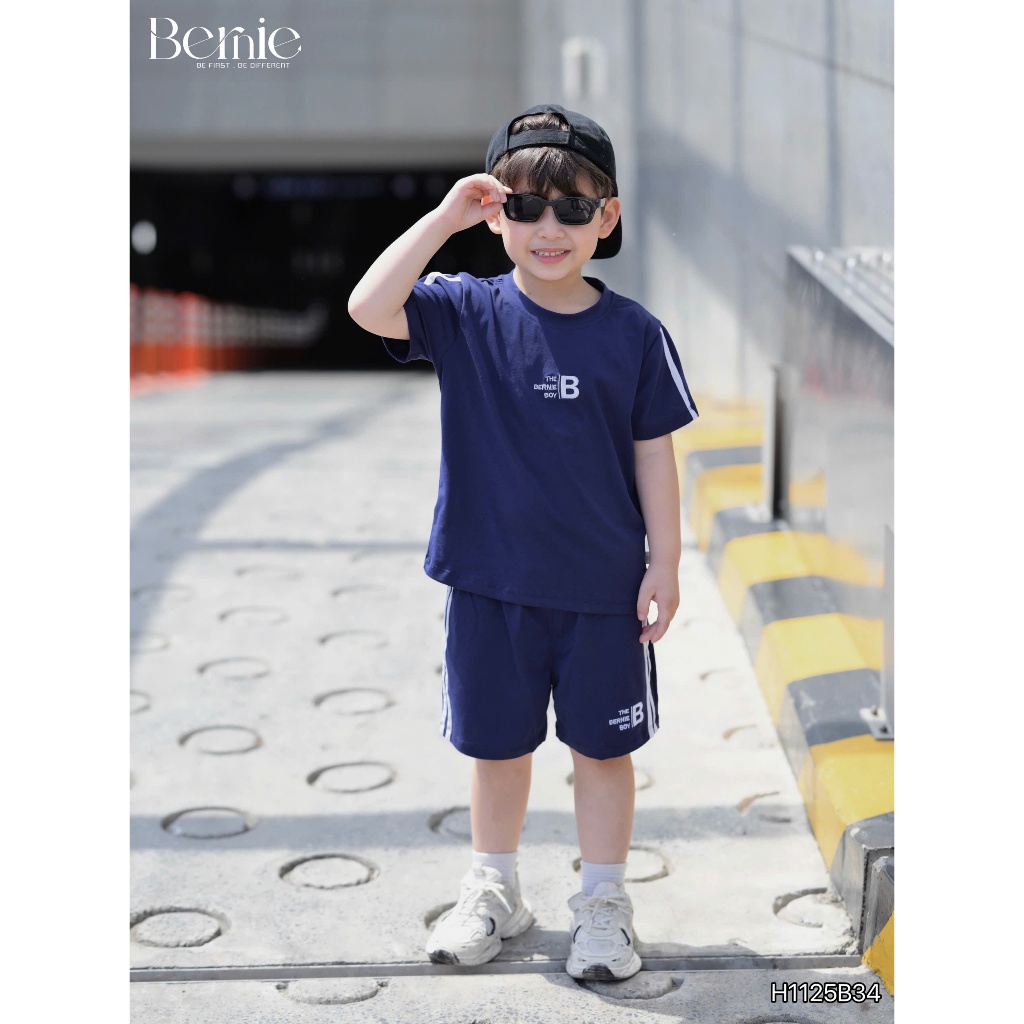 (Hãng Bernie)Bộ quần áo thể thao thêu chữ THE BERNIE BOY,chất cotton mềm mại thoáng mát ,phong cách thể thao năng động