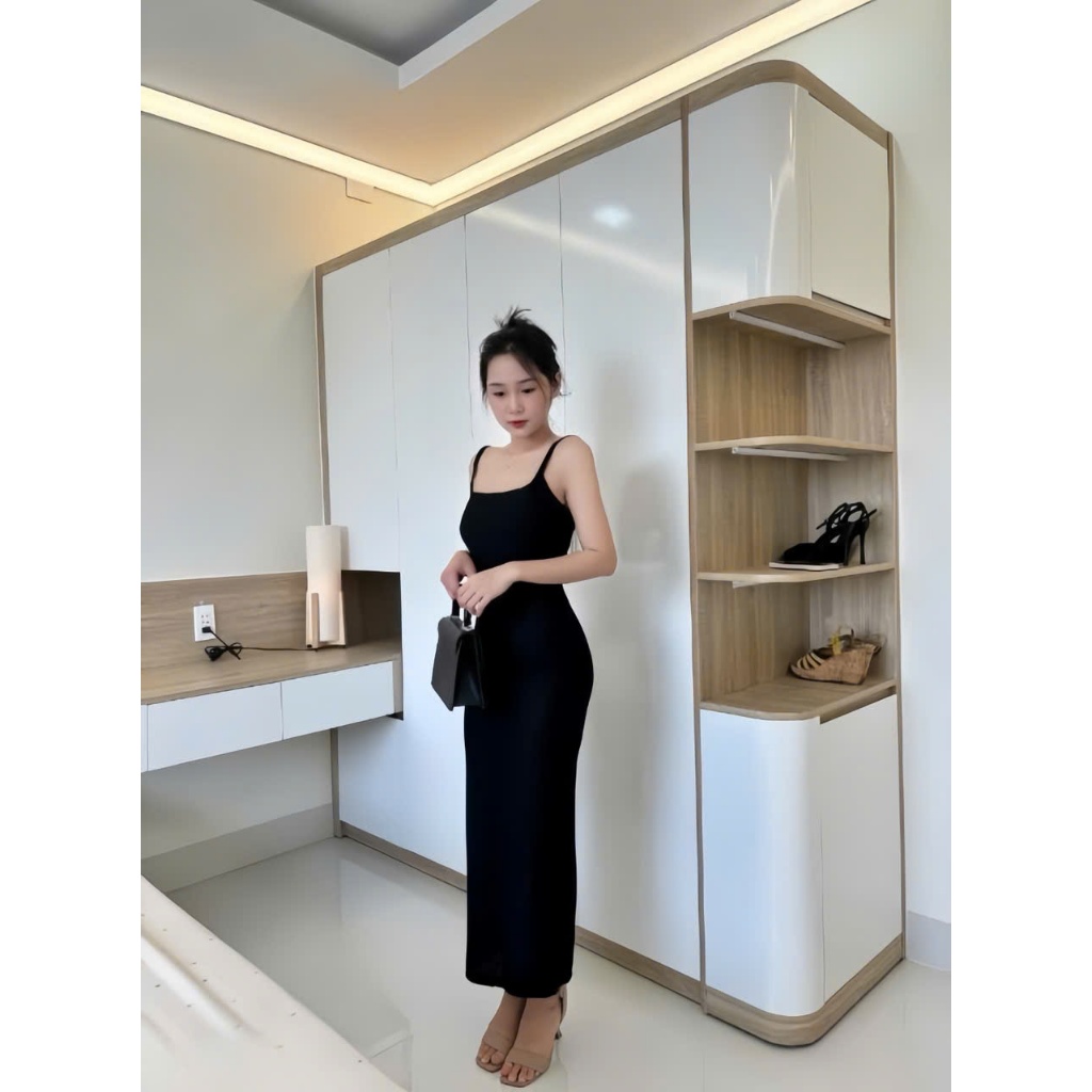 Đầm 2 đây ôm body dáng dài có xẻ ở sau,chất Thun Len co giãn nhẹ trẻ trung thời trang