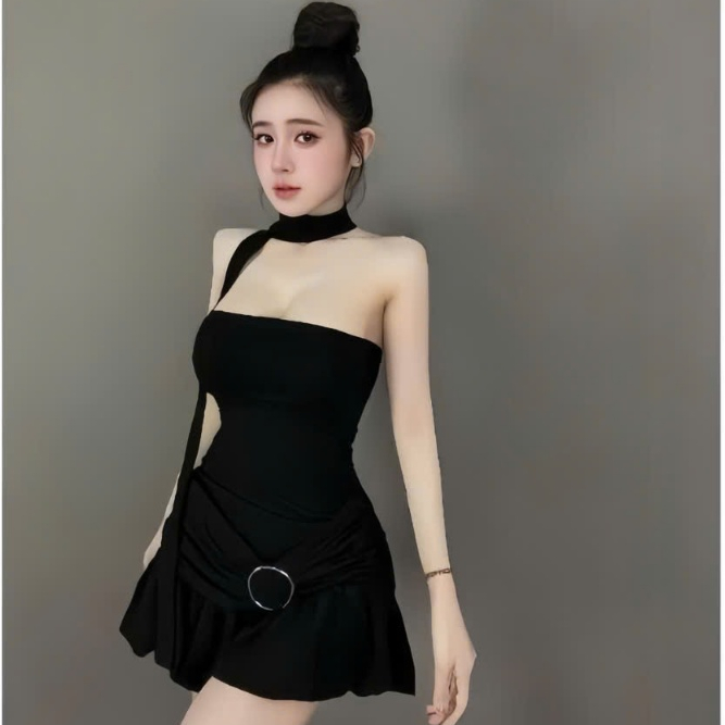 Đầm cúp có mút,nhúng hông có khoen tròn,kèm dây choàng trẻ trung thời trang