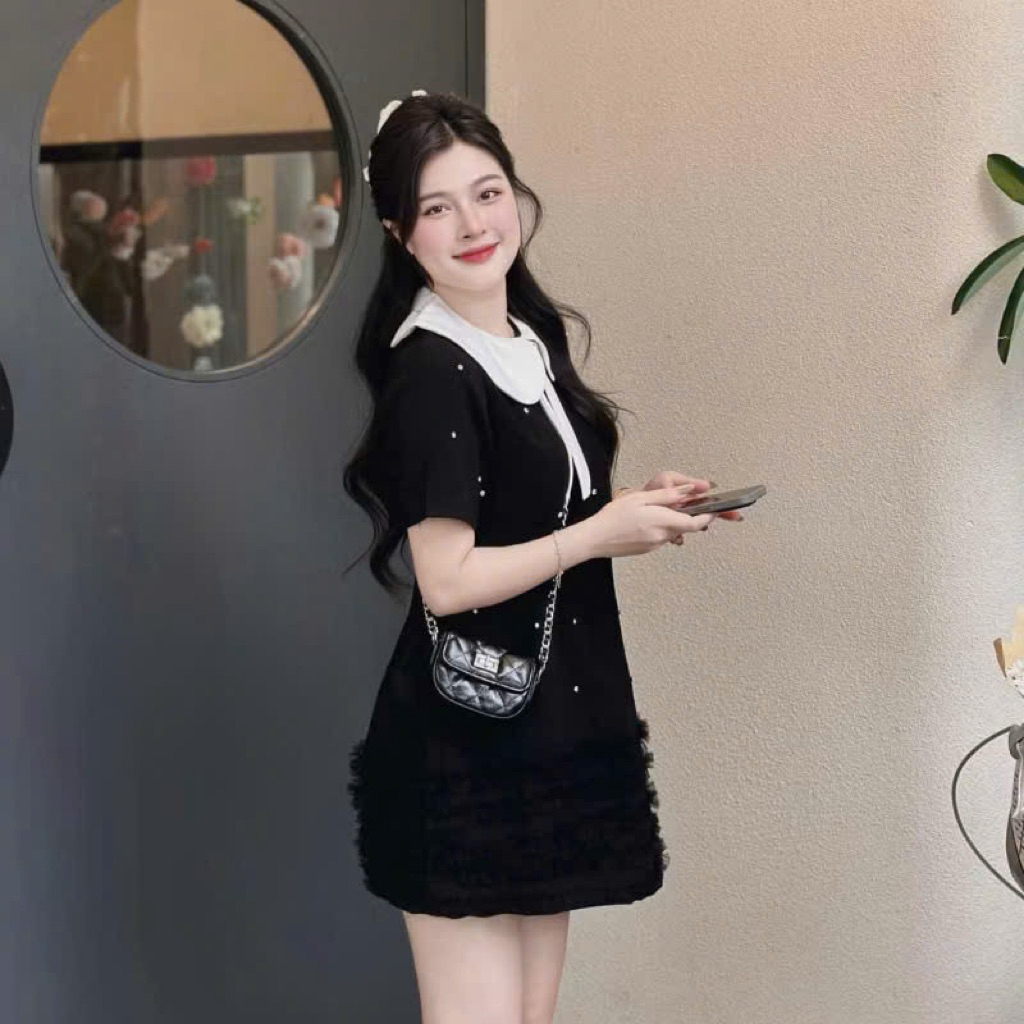 Váy Bầu dáng suông đuôi cá ,chân váy kết hợp lớp ren ,được đính ngọc sang trọng thiết kế