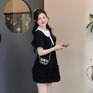 Váy Bầu dáng suông đuôi cá ,chân váy kết hợp lớp ren ,được đính ngọc sang trọng thiết kế