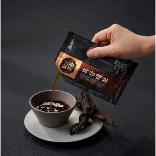 Nước hắc sâm cao cấp Hàn Quốc Daesang Wellife Black Ginseng Royal Treasure Vital Plus set (40 mlx20 gói + 20mlx10 chai)