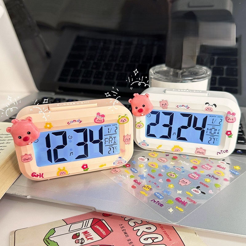 Đồng Hồ Báo Thức LED Để Bàn Họa Tiết Hoạt Hình Dễ Thương Tặng Kèm Pin Mun Store DHLED538