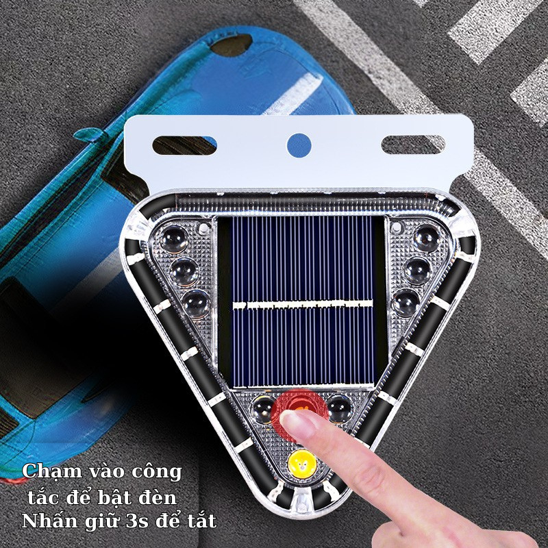 Đèn Hậu Cảnh Báo Năng Lượng Mặt Trời Cho Xe Ô Tô, Xe Tải – Hình Tam Cảm Biến Ánh Sáng An Toàn Ban Đêm Nhiều Màu TitiHome