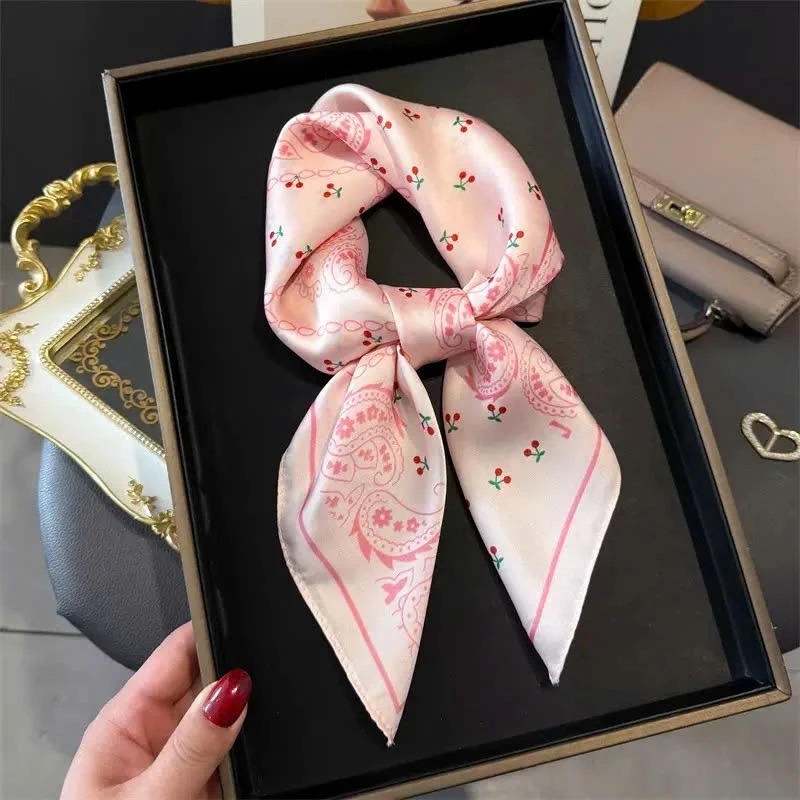 [Peinn] Khăn lụa vuông choàng cổ size 70x70 cm - khăn lụa bandana (KL09)