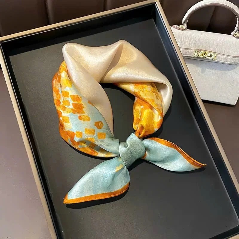 [Peinn] Khăn lụa vuông choàng cổ size 70x70 cm - khăn lụa bandana (KL09)
