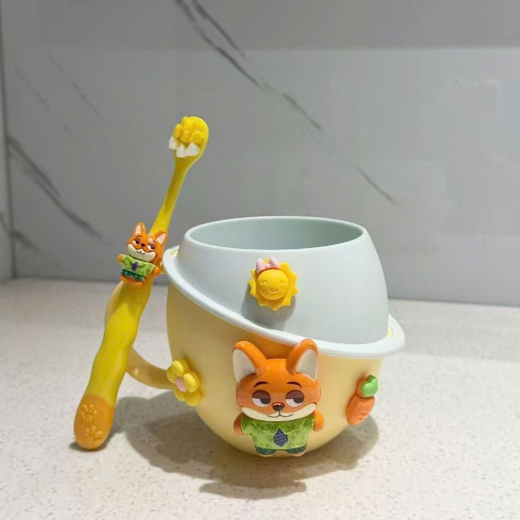 Cốc Súc Miệng Cho Bé Kèm Bàn Chải Đánh Răng Hình Thú Dễ Thương Toy Story – Ly Đánh Răng Trẻ Em Nhựa Cao Cấp