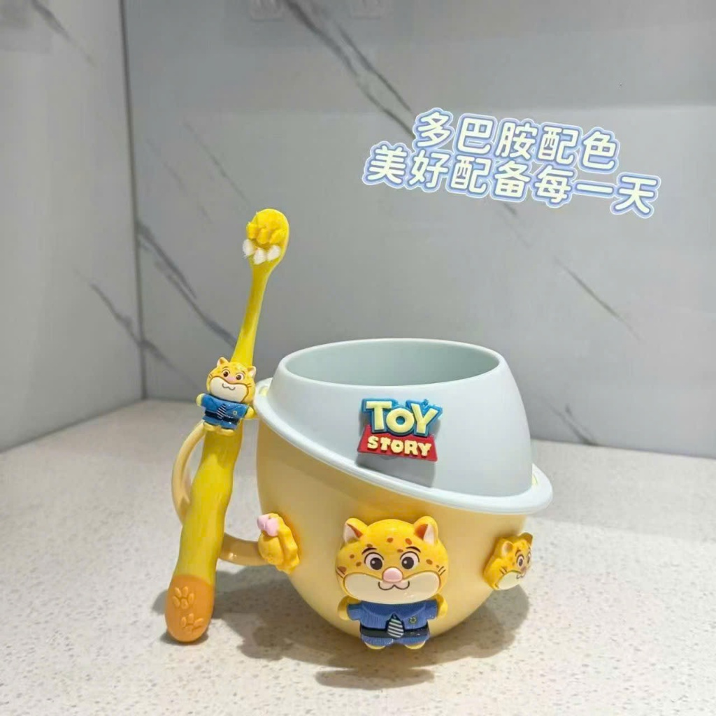 Cốc Súc Miệng Cho Bé Kèm Bàn Chải Đánh Răng Hình Thú Dễ Thương Toy Story – Ly Đánh Răng Trẻ Em Nhựa Cao Cấp
