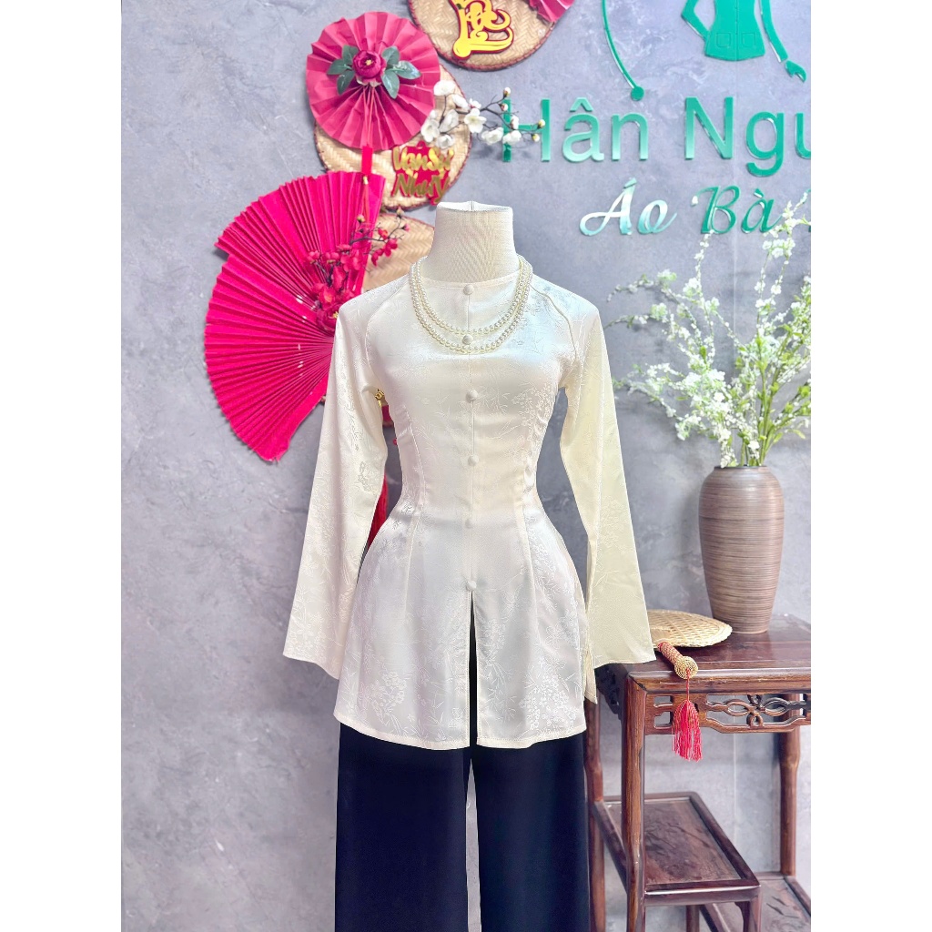 Hân Nguyễn Áo Bà Ba - B.A183 - Áo Bà Ba Gấm Tơ Dệt Hoa Lá Trúc Cổ Tròn Nút Nụ Bọc Dây Kéo Tay Dài QUẦN NGỌC TRAI