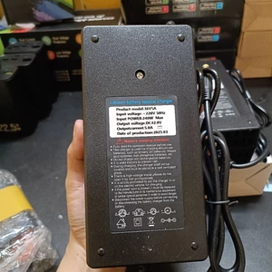 Sạc 42v 5A có quạt chuyên sạc khối pin 10s 36-42v