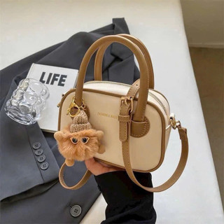 Túi xách nữ đeo chéo cầm tay da mềm trơn kèm móc khóa dễ thương MIE BAG