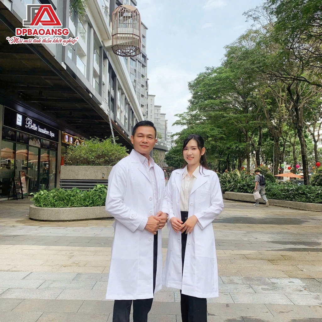 Áo Blouse Vest Tay Ngắn/Tay Dài Form Nam Nữ Chuẩn Bộ Y Tế – Dành Cho Bác Sĩ & Giảng Viên Y Khoa
