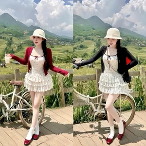 Sét đầm 2 dây in hình có đường viền cổ đính nơ ,kèm khoác có quần,chất thun tăm
