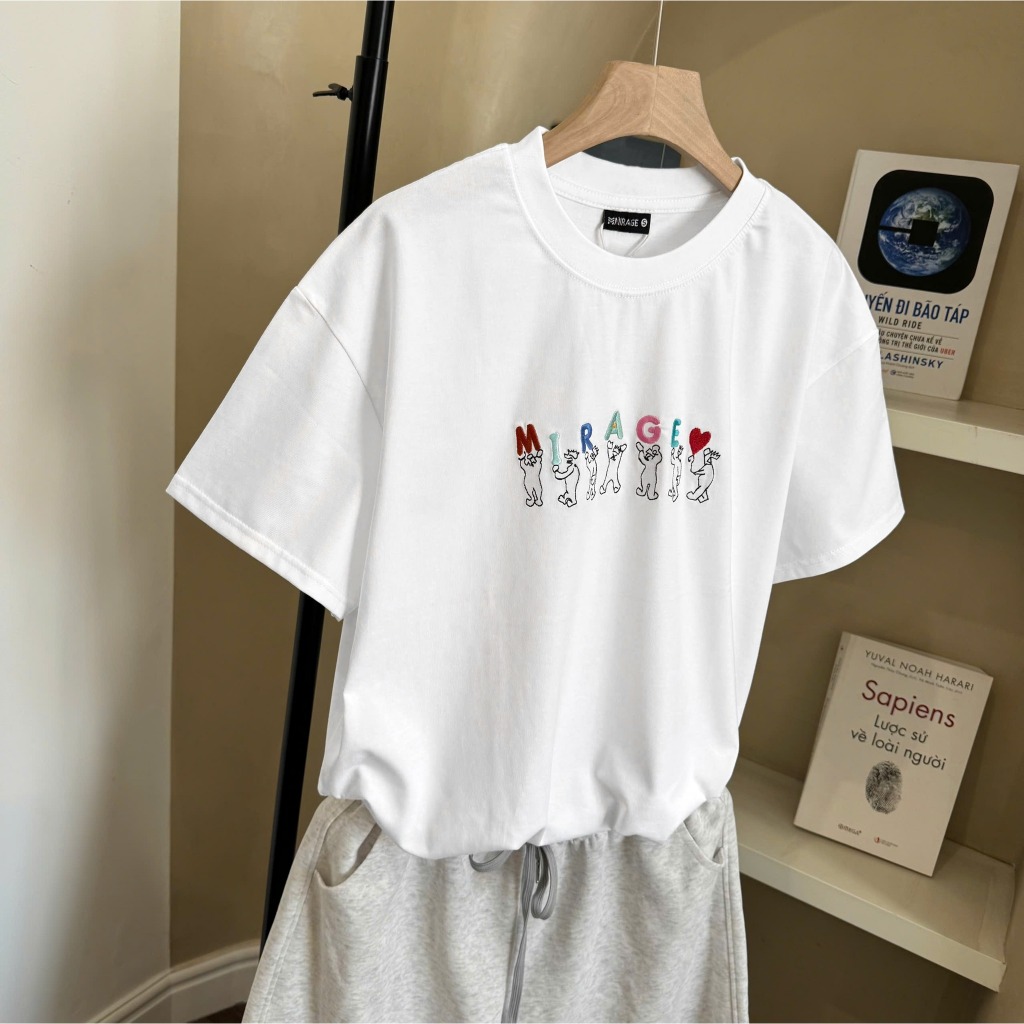 Áo Thun Mirage Thêu Chữ Màu Nghệ Thuật Chất 100% Cotton Mềm Mịn Thoáng Mát.