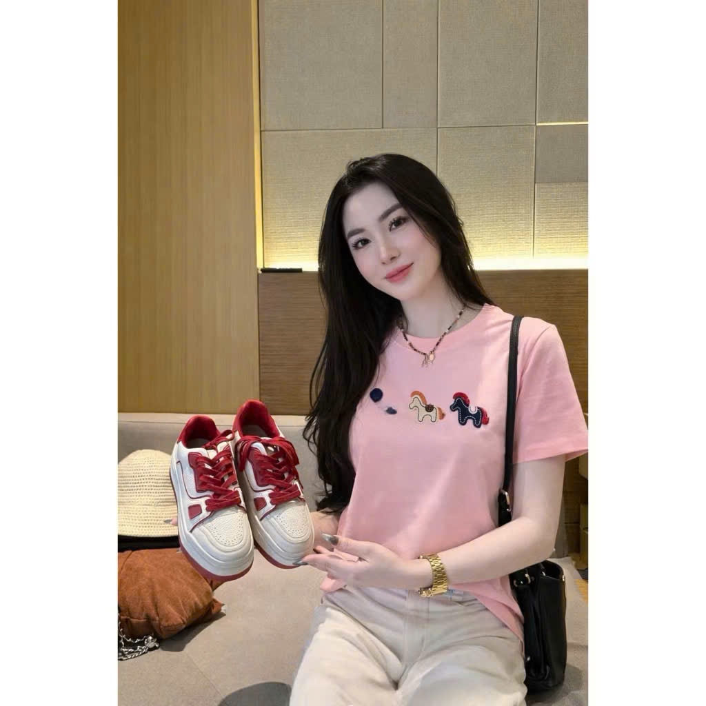 Áo Phông Nữ , Áo phông cotton đính 3 con ngựa dệt nổi CHẤT LIỆU COTTON MỀM MỊN HOT 2026. Minh Ngọc Sport