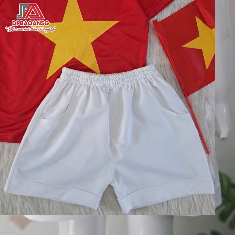 Quần Đùi Ngắn Màu Trắng Chất Cotton Mềm Mát Cho Bé - Mặc Phối Áo Cờ Đỏ Đi Chơi, Đi Học