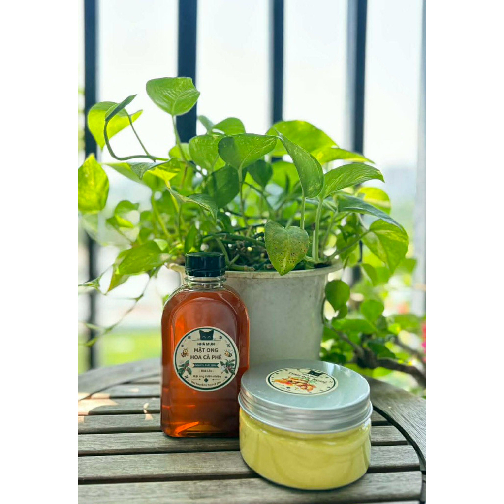 | Combo 2 | Mật ong nguyên chất + tinh bột nghệ 100g – hỗ trợ đẹp da, tiện lợi chăm sóc sức khỏe mỗi ngày | MM02