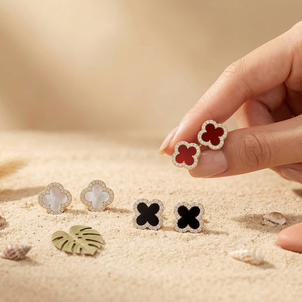 Khuyên tai bạc nữ cỏ bốn lá đính đá sang trọng đen trắng đỏ Bông tai bạc đính đá Zircon cao cấp Blanc & Gold A266