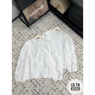 Áo sơ mi thô cổ tròn dài tay pha ren hoa nổi #3038-2620