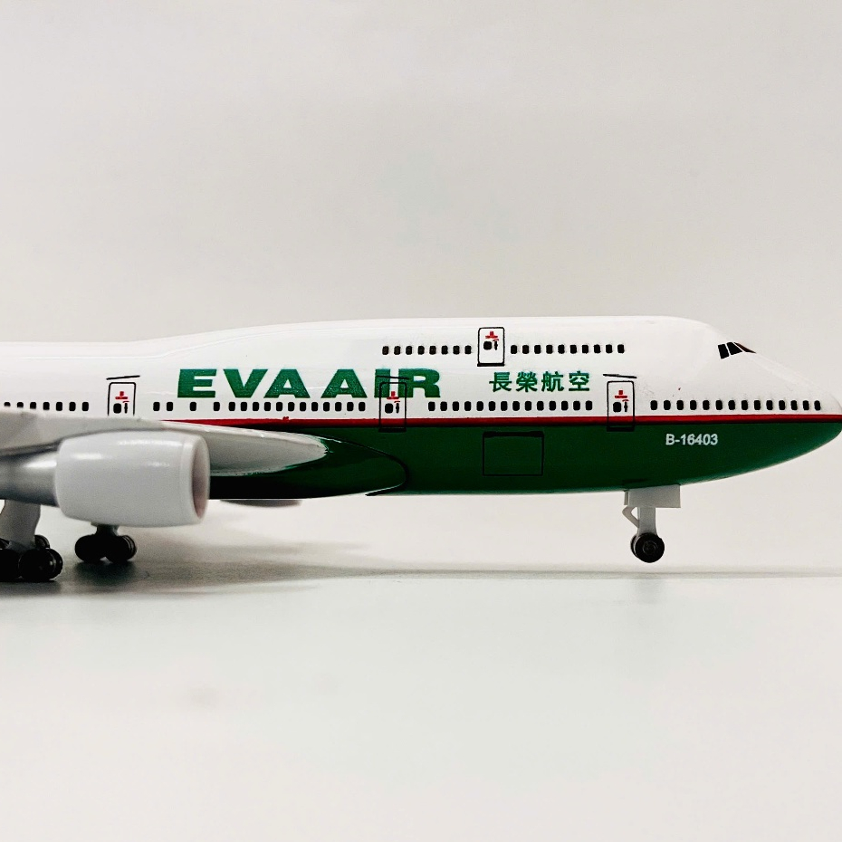 Máy Bay Dân Dụng Hãng Hàng Không Đài Loan (EVA Air Boeing 747) Tỉ Lệ 1:400 Quà Tặng Sưu Tầm Hàng Không