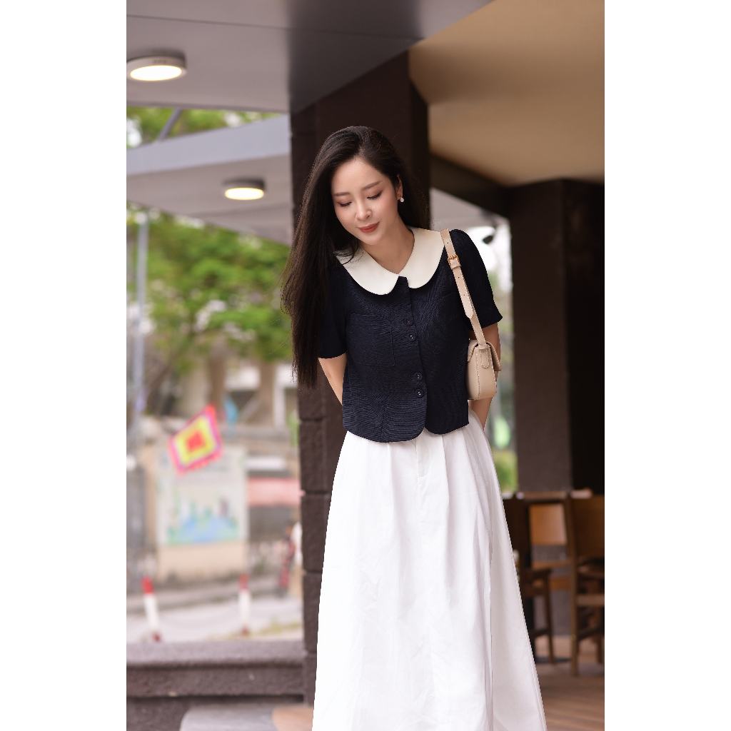 Áo Sơ Mi Nữ Kiểu Cổ Sen Dịu Dàng, Chất Liệu Canvas Xanh Than Phối Cổ Trắng HAAN Design SM2622