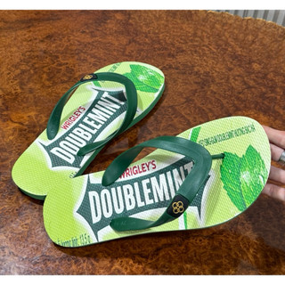 Dép nam Hùng Đào in hình Wrigley's Doublemint
