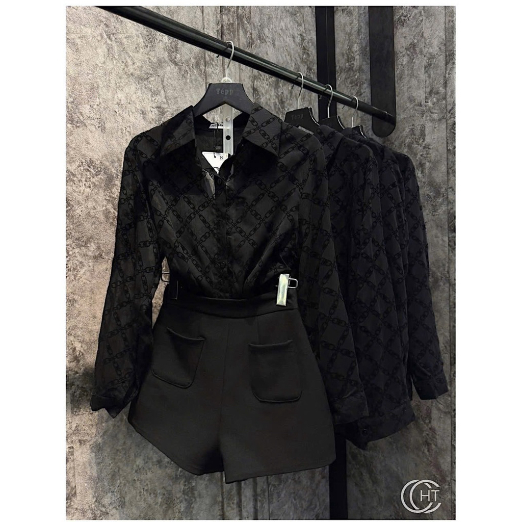 MIU.STUDIO • Set 3 chi tiết : Áo sơmi hoạ tiết chữ nhung dài tay kèm áo quây zip phối quần short ngắn cá tính sang chảnh
