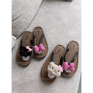 Dép tông xỏ ngón bản đế nâu NGATODER gắn hình gấu cute