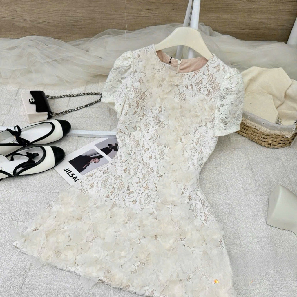 MIU.STUDIO • Váy thiết kế ren hoa lazer dáng A  cộc tay tiểu thư thanh lịch , Đầm dự tiệc phối ren hoa dáng ngắn cao cấp