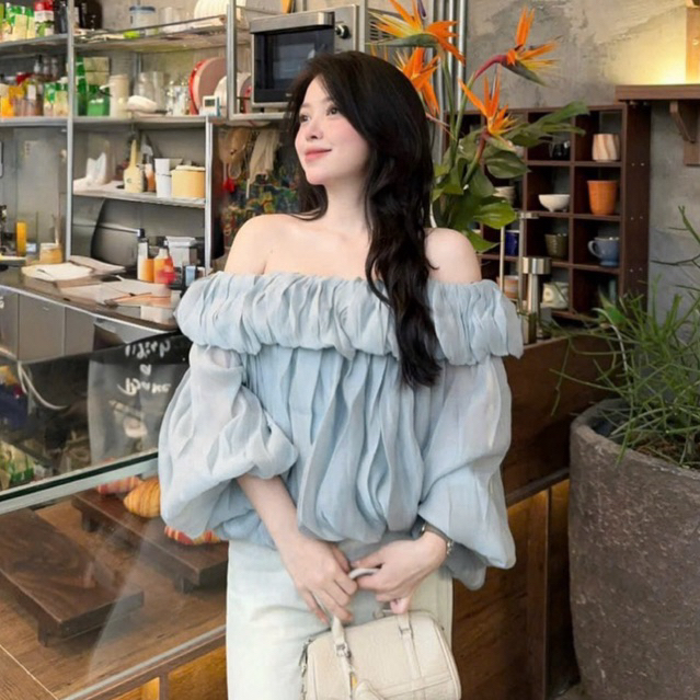 Áo trễ vai bèo nhún from rộng màu mocha nữ tính tôn dáng , Áo kiểu nữ hở vai dài tay dáng bí bồng style tiểu thư HQuốc