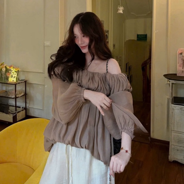 Áo trễ vai bèo nhún from rộng màu mocha nữ tính tôn dáng , Áo kiểu nữ hở vai dài tay dáng bí bồng style tiểu thư HQuốc