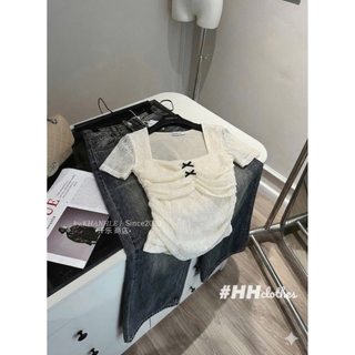 Áo ren cổ vuông nhún đính nơ cộc