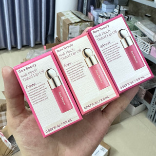 Son bóng lì Rare Beauty Soft Pinch Tinted Lip Oil Stain