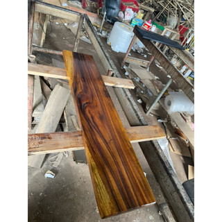 Gỗ me tây: 20 x 200 x 3.4cm (Sơn 1 mặt)