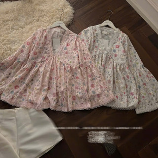 Set bộ thời trang nữ cực đáng yêu áo chất Xô cổ chữ V tay dài ống rộng hoạ tiết Thêu nổi bật mix quần Tuyết Mưa short