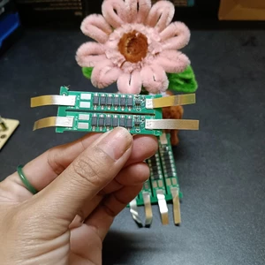 mạch 1s cho pin lion 18650 và 21700 huặc các loại pin hệ 3,7-4,2v
