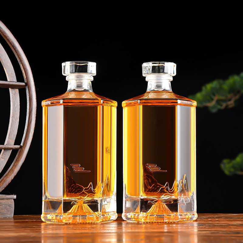 Chai thủy tinh dung tích 500ml lục giác đáy núi cao cấp sang trọng CLG500