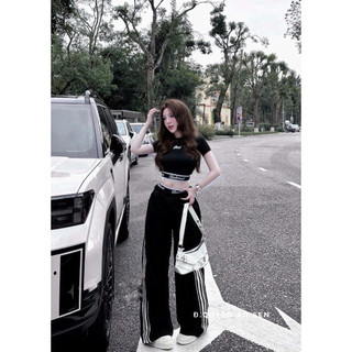 SET ÁO CRT MIX QUẦN ỐNG XUÔNG BAD HOT HIT