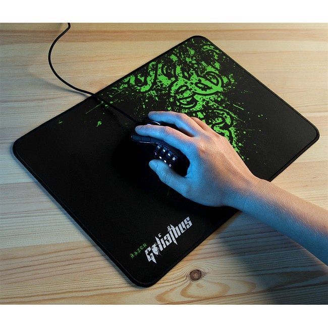 Lót Chuột Razer 20×25 Viền May Chống Trượt Bề Mặt Mịn Di Chuột Mượt Cho Laptop PC Gaming HALU TECH