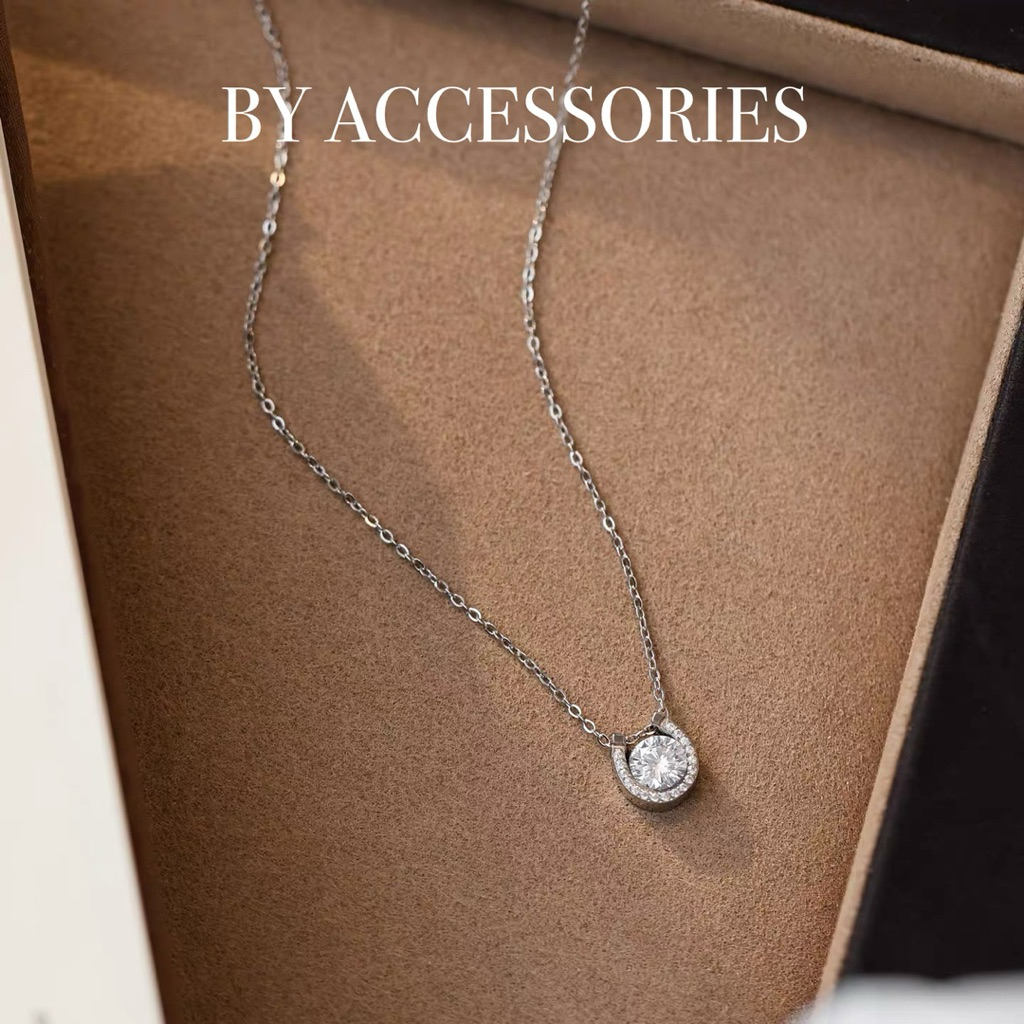 Dây chuyền nữ titan xích mảnh phối mặt chữ U khảm đá lấp lánh không gỉ WN2637 BY ACCESSORIES