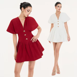 RECHIC Đầm ngắn Nomia cổ V phối xếp ly nhỏ sang trọng thanh lịch