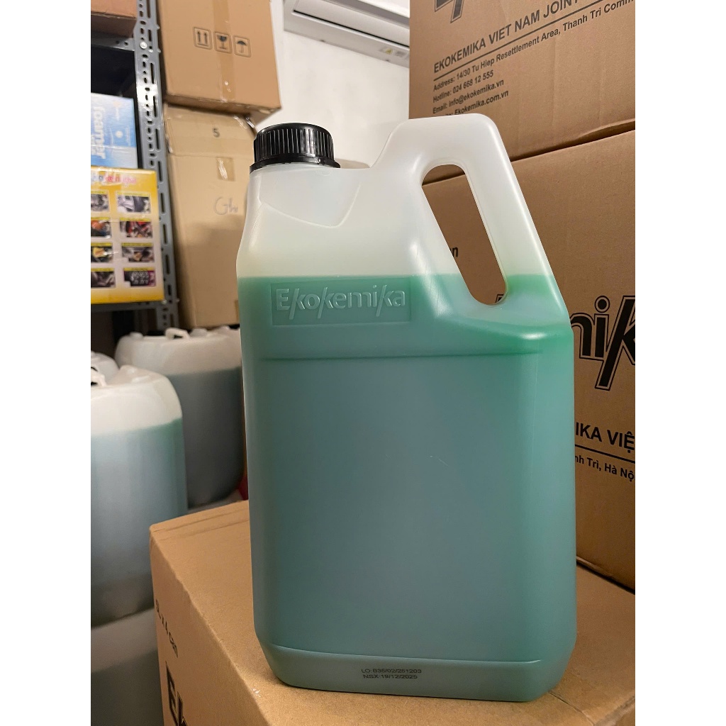 NƯỚC RỬA Ô TÔ - XE MÁY VÀ KHOANG MÁY KHÔNG CHẠM ĐẬM ĐẶC THƯƠNG HIỆU EKOKEMIKA BIO 35-5L