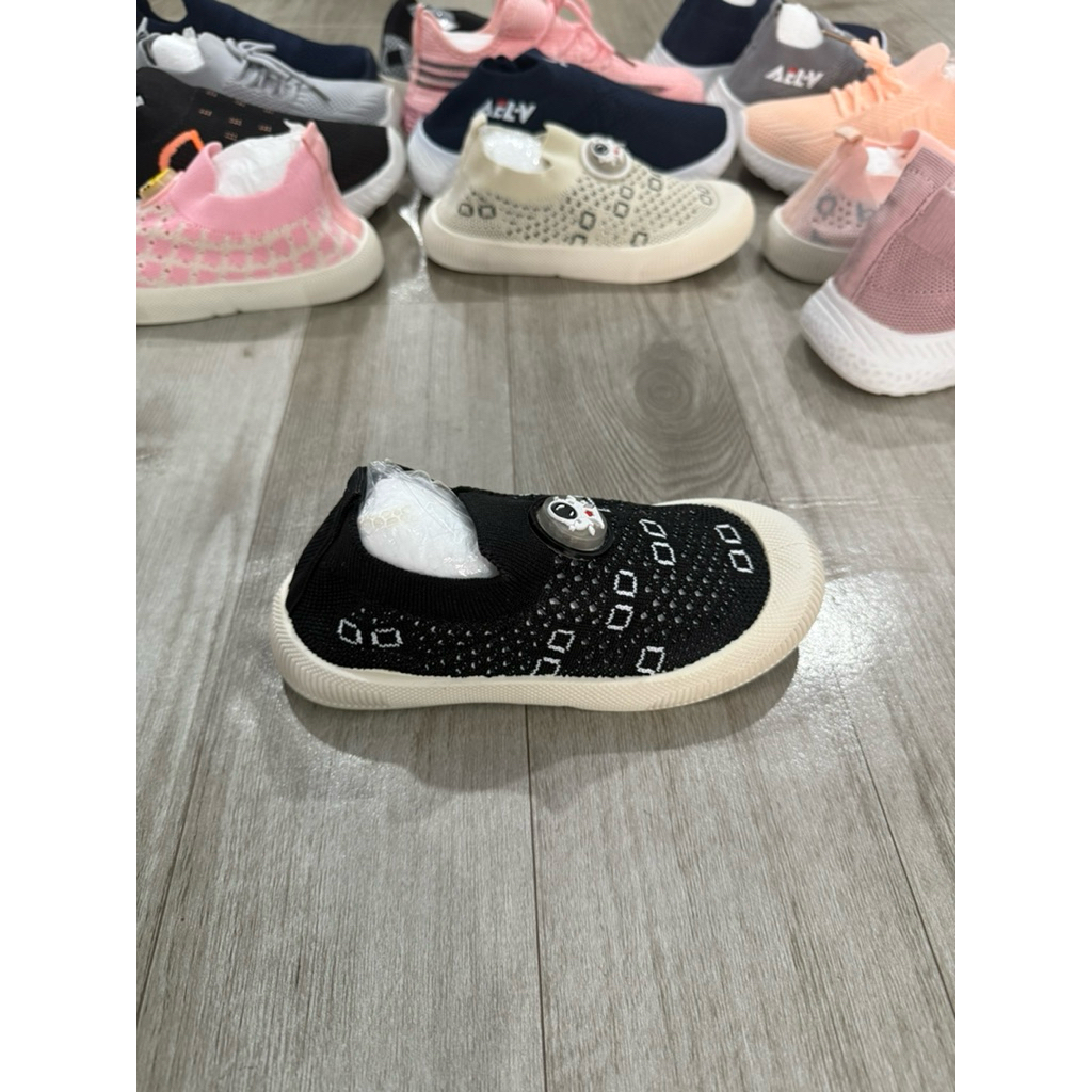 59K [Chọn giày theo chiều dài chân bé] - 10 MẪU Giày Chun (tập thể dục, gym) của bé, nhẹ, thoáng, co giãn, ôm, êm chân.9