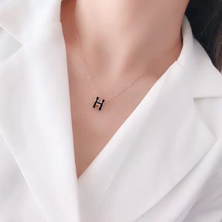 khuyên tai,bông tai chữ H nhỏ xinh nhẹ nhàng qccc