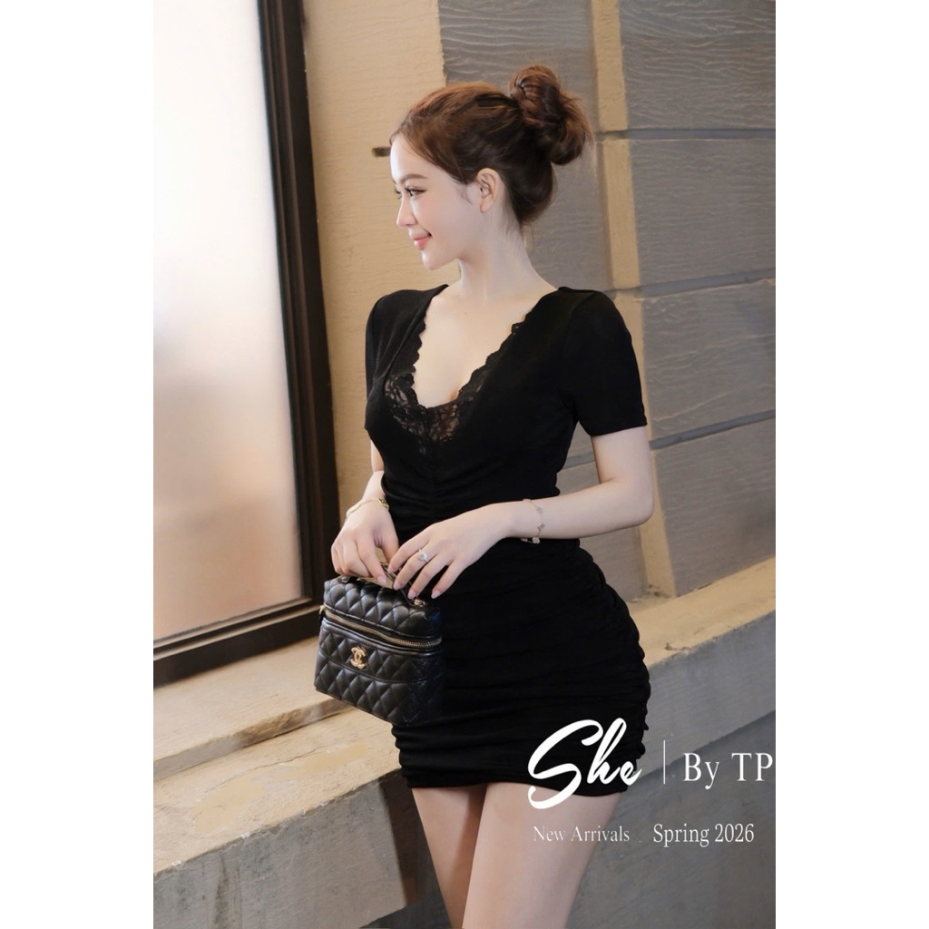 Váy body nhúng cộc tay nhún ngực phối viền ren V03