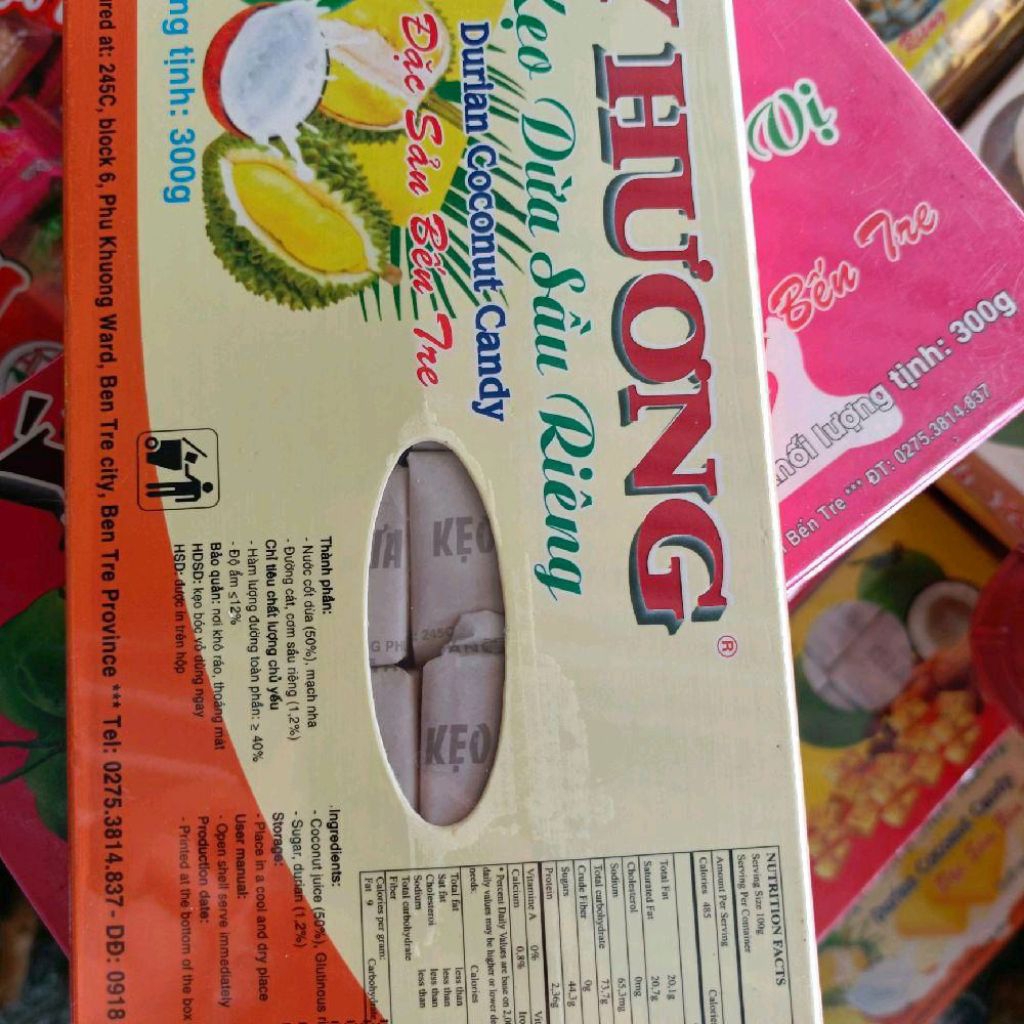 ( ít ngọt) Kẹo dừa sầu riêng  Ý Hương 300g -- đặc sản Bến Tre  ( kẹo gói tay, kẹo trần, kẹo gói giấy...)