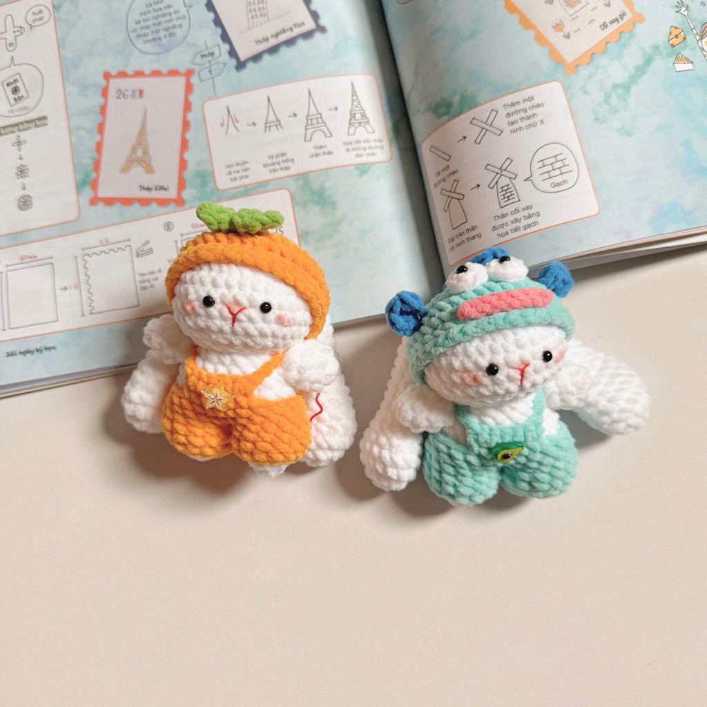 Móc Khoá Len Nhung Chim Cánh Cụt Mang Yếm Đội Mũ Trái Cây Thú Handmade Màu Pastel Quà Tặng Dễ Thương Độc Đáo