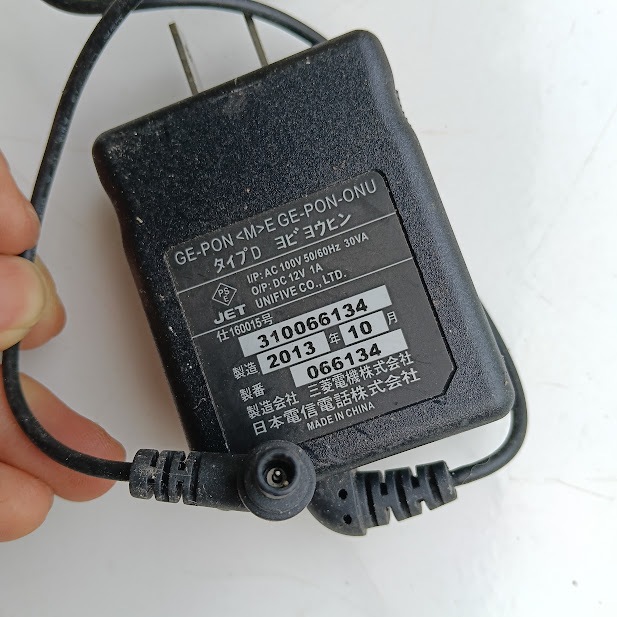 Adapter sony buffalo pioneer sharp dùng thay thế nguồn của các thiết bị điện tử Nhật bãi nguồn 100V-120V ra 11V - 12V
