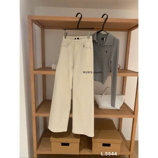 Quần jeans xuông be